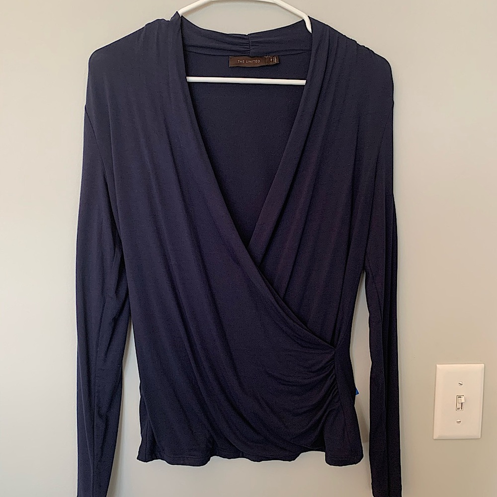 The Limited Long Sleep Top •Like New• worn once